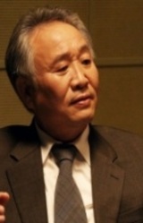 Jong Gu Lee