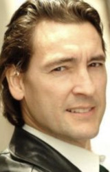 Lance Holt